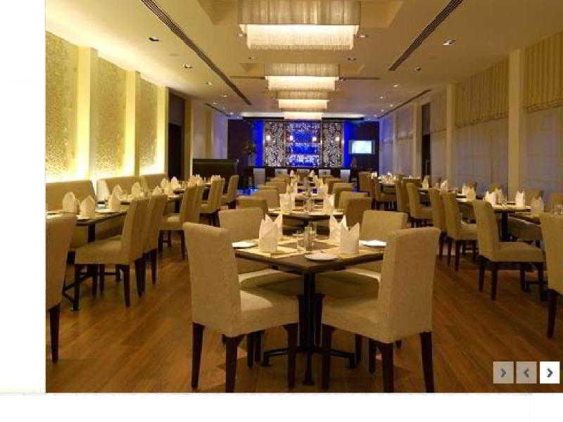 Vivanta Bengaluru Residency Road Exterior photo