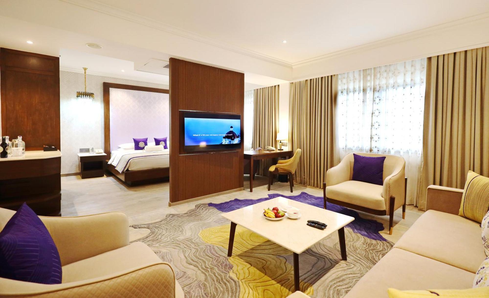 Vivanta Bengaluru Residency Road Exterior photo